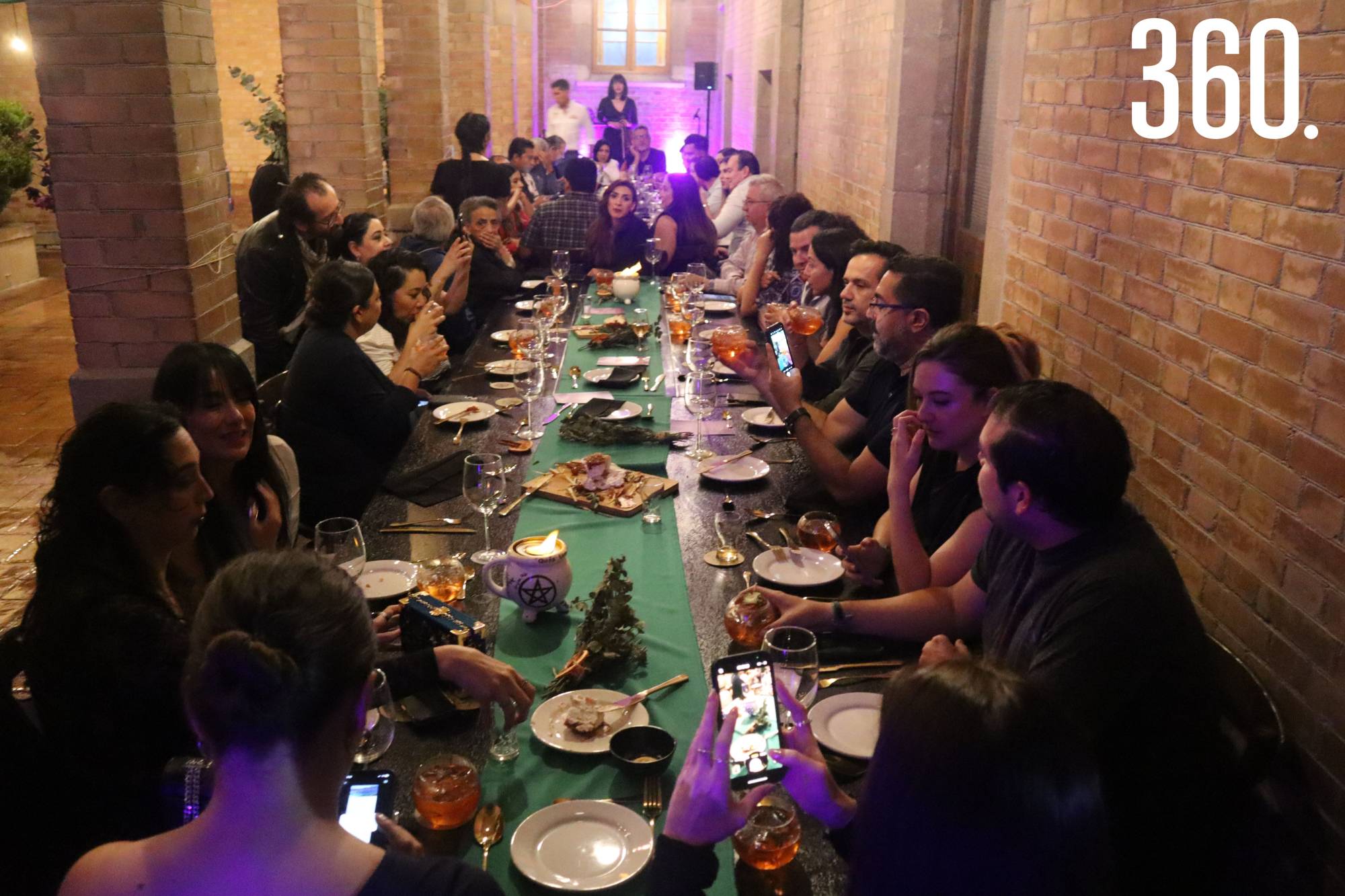 $!“VIVE TU CENTRO” CIERRA CON BROCHE DE ORO