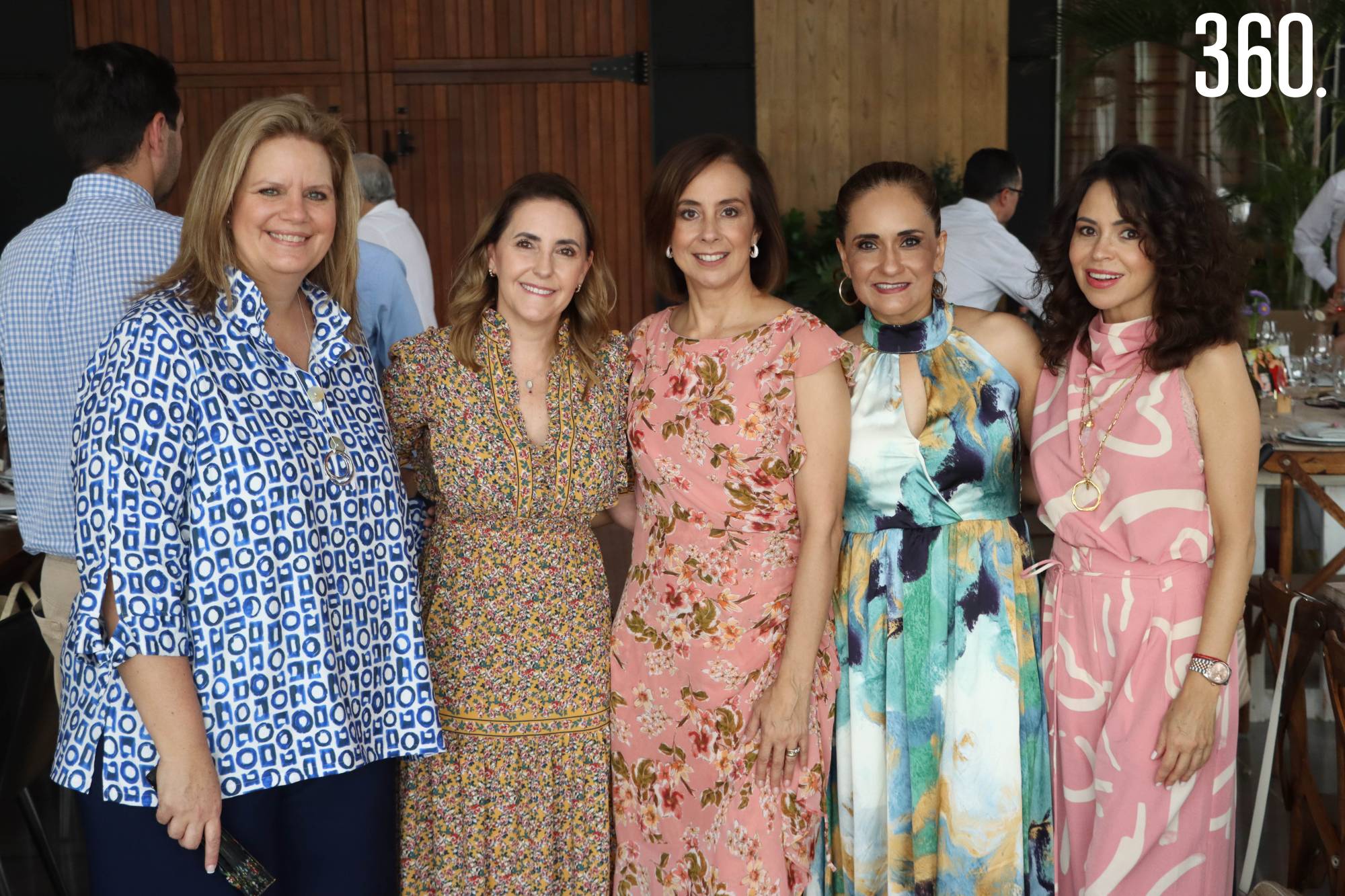 $!FESTEJAN A LIZZY EN LOS VIÑEDOS