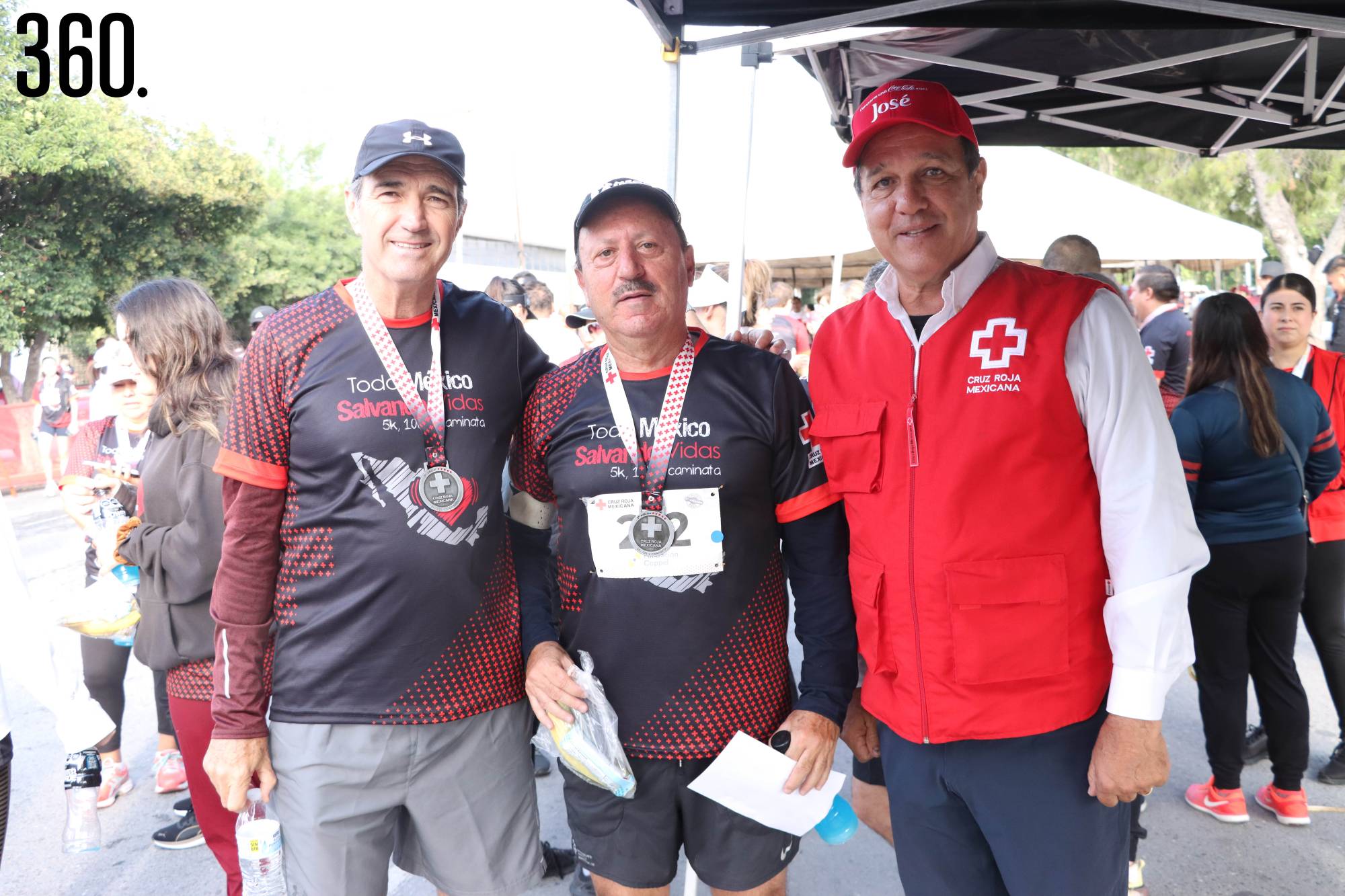 $!PARTICIPAN EN LA CARRERA DE LA CRUZ ROJA