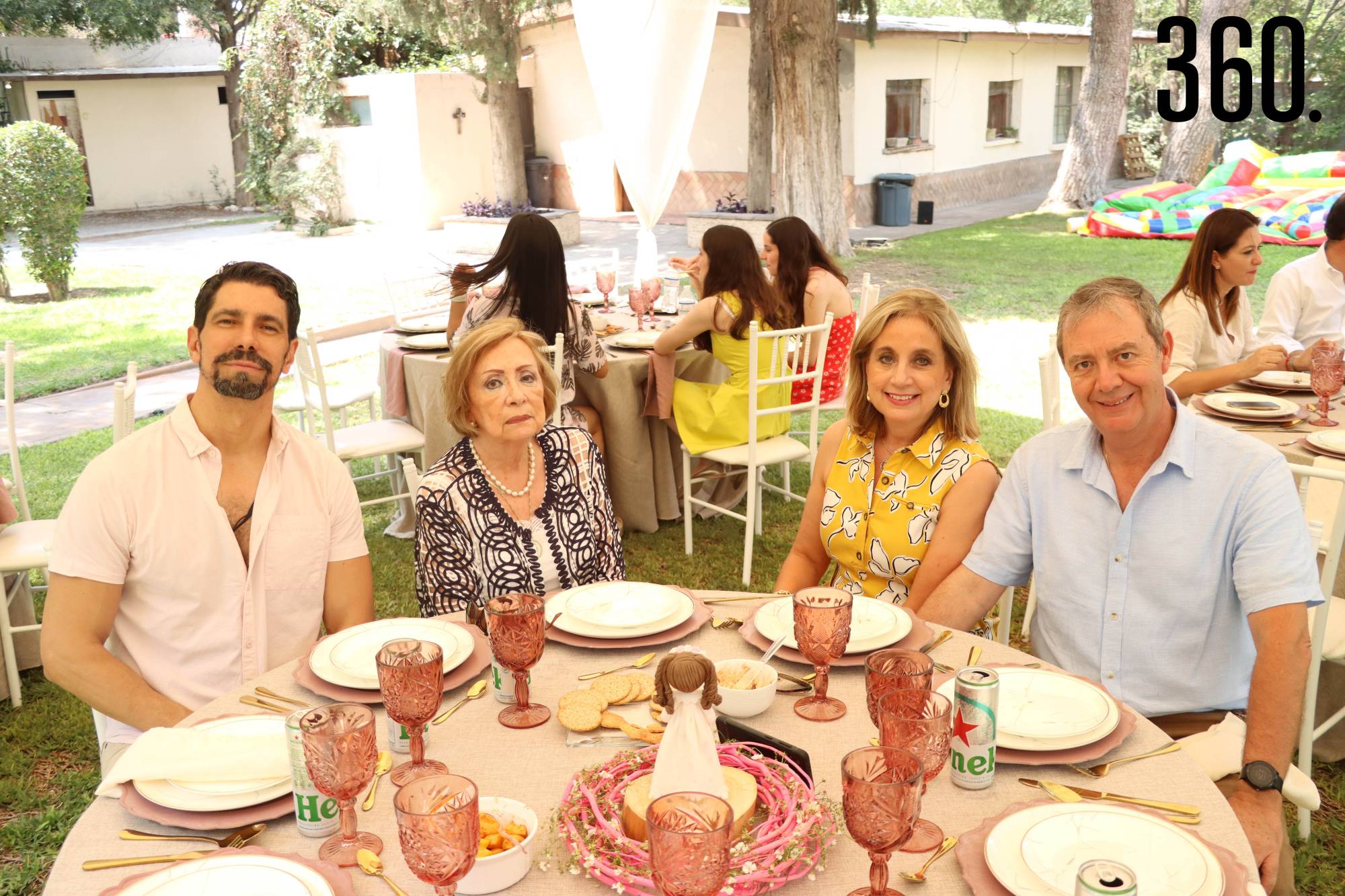 $!Mario Lara, Neta De Nigris, Gina Lara y Herminio Rodríguez.