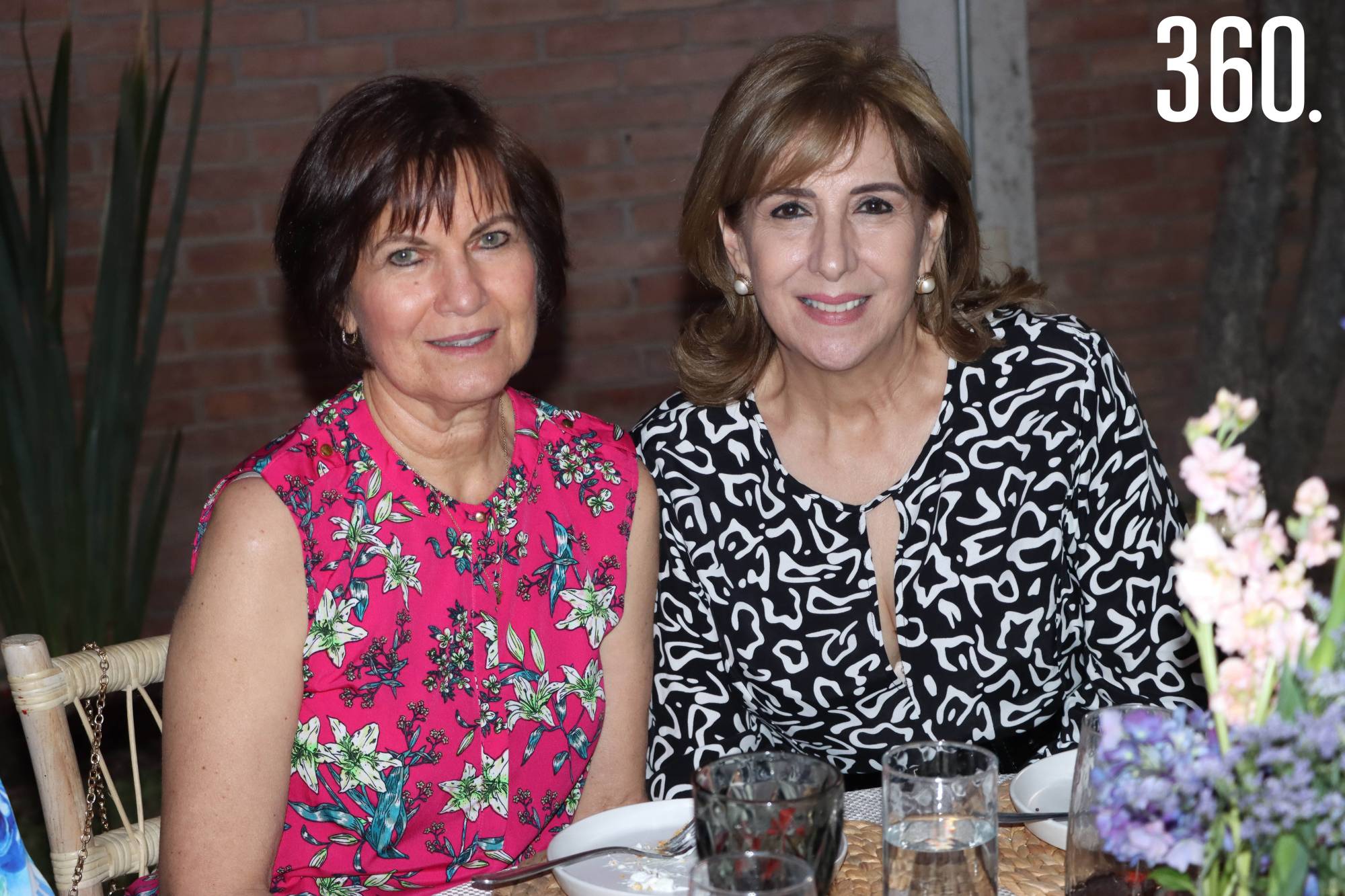 $!Claudia Flores y Blanca Sainz.
