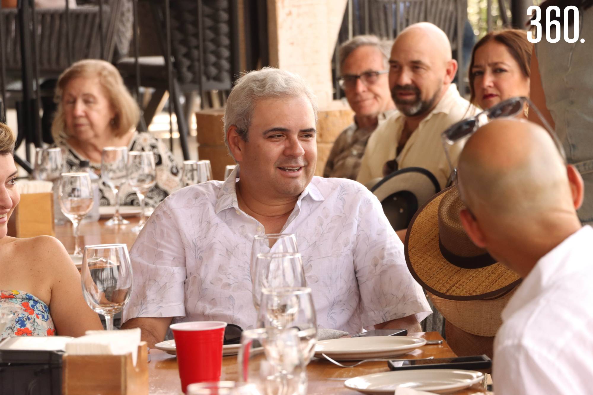 $!FESTEJAN A LIZZY EN LOS VIÑEDOS