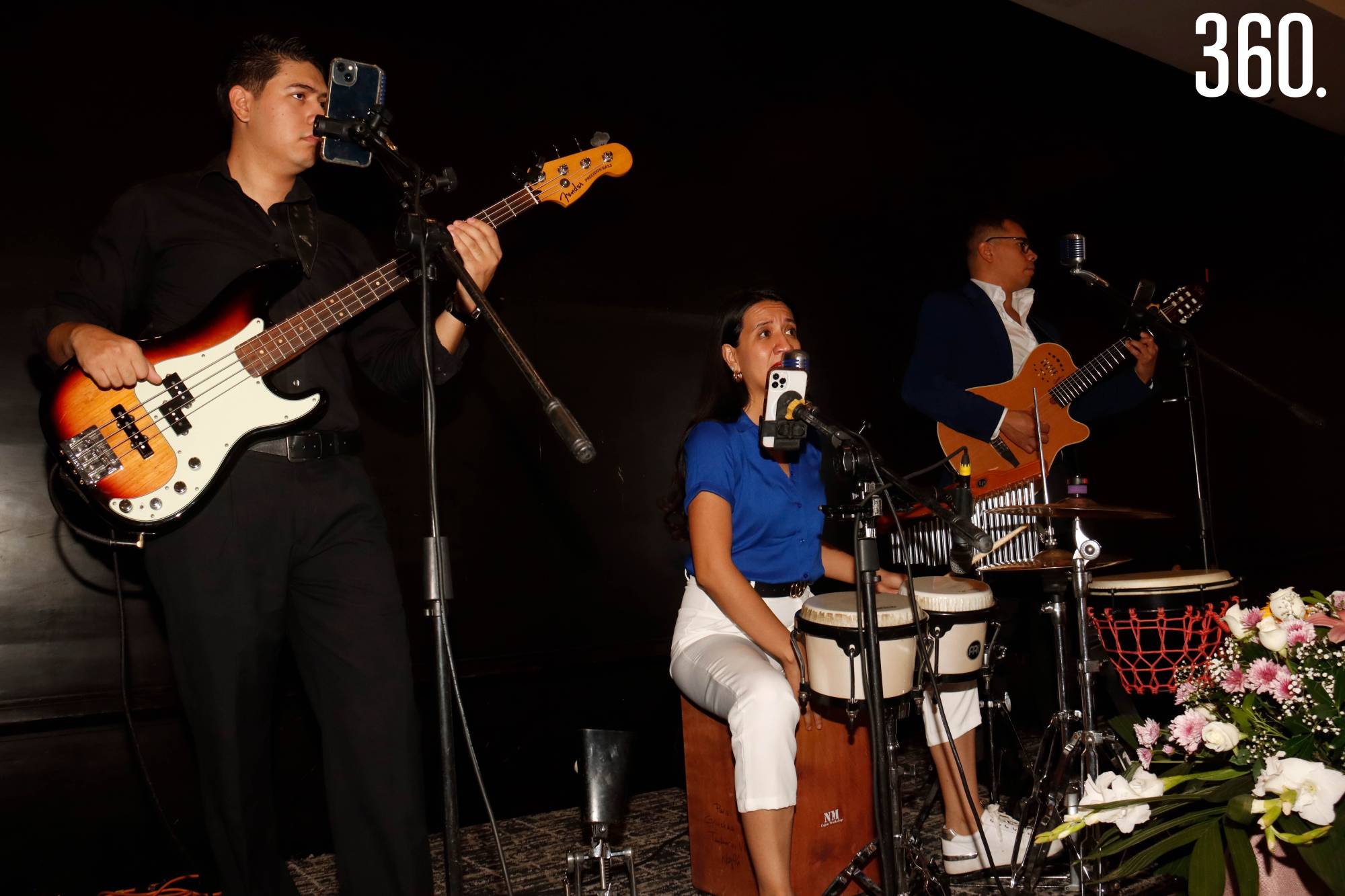 $!FESTEJAN DÍA DE LAS MADRES: INSTITUTO NORTH HILL