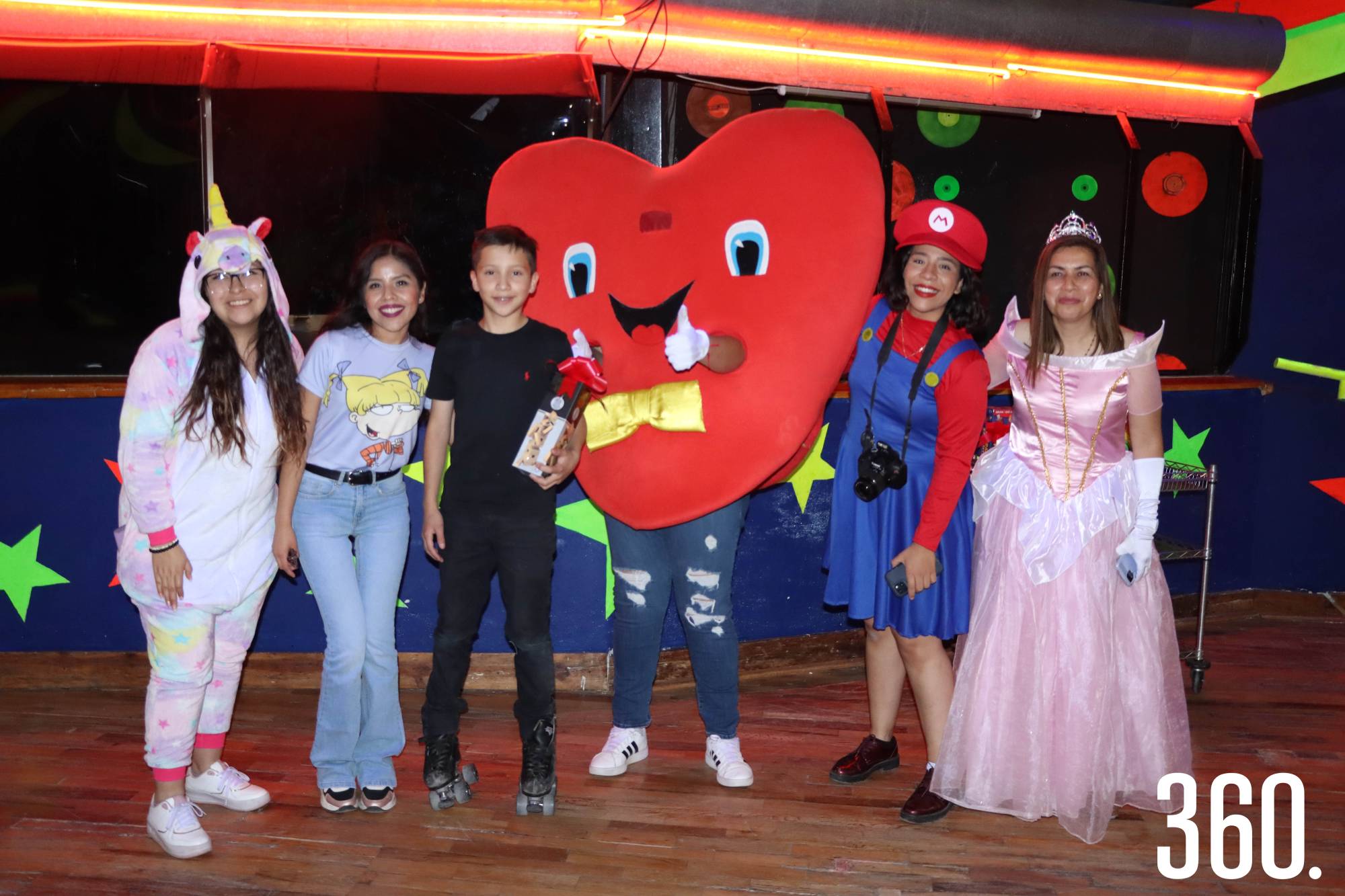 $!Ian Paredes, ganador de la carrera en patines varonil.