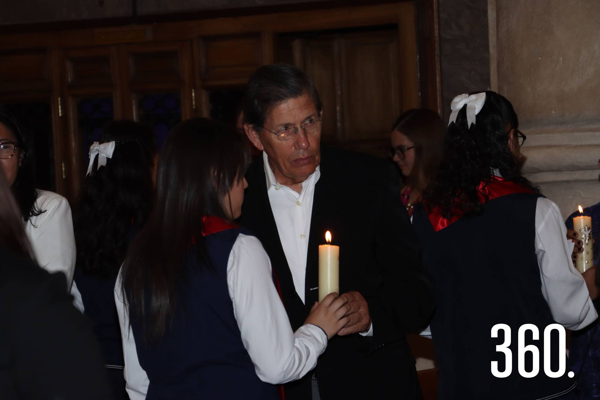 $!JÓVENES DEL COLEGIO LA PAZ RECIBEN LA CONFIRMACIÓN