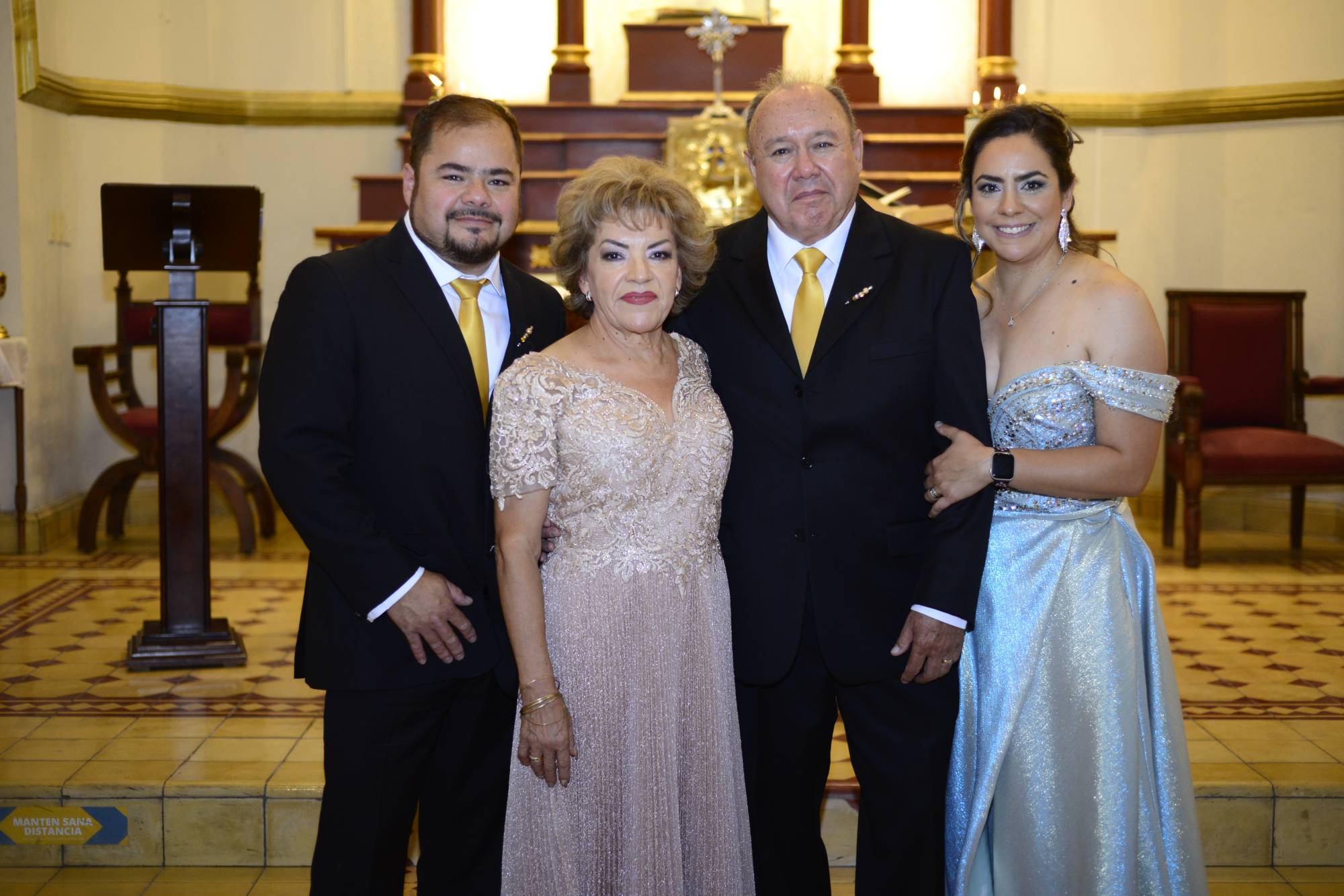 $!José Benito, Ana María Saucedo, José Benito Rivera y Alethia.
