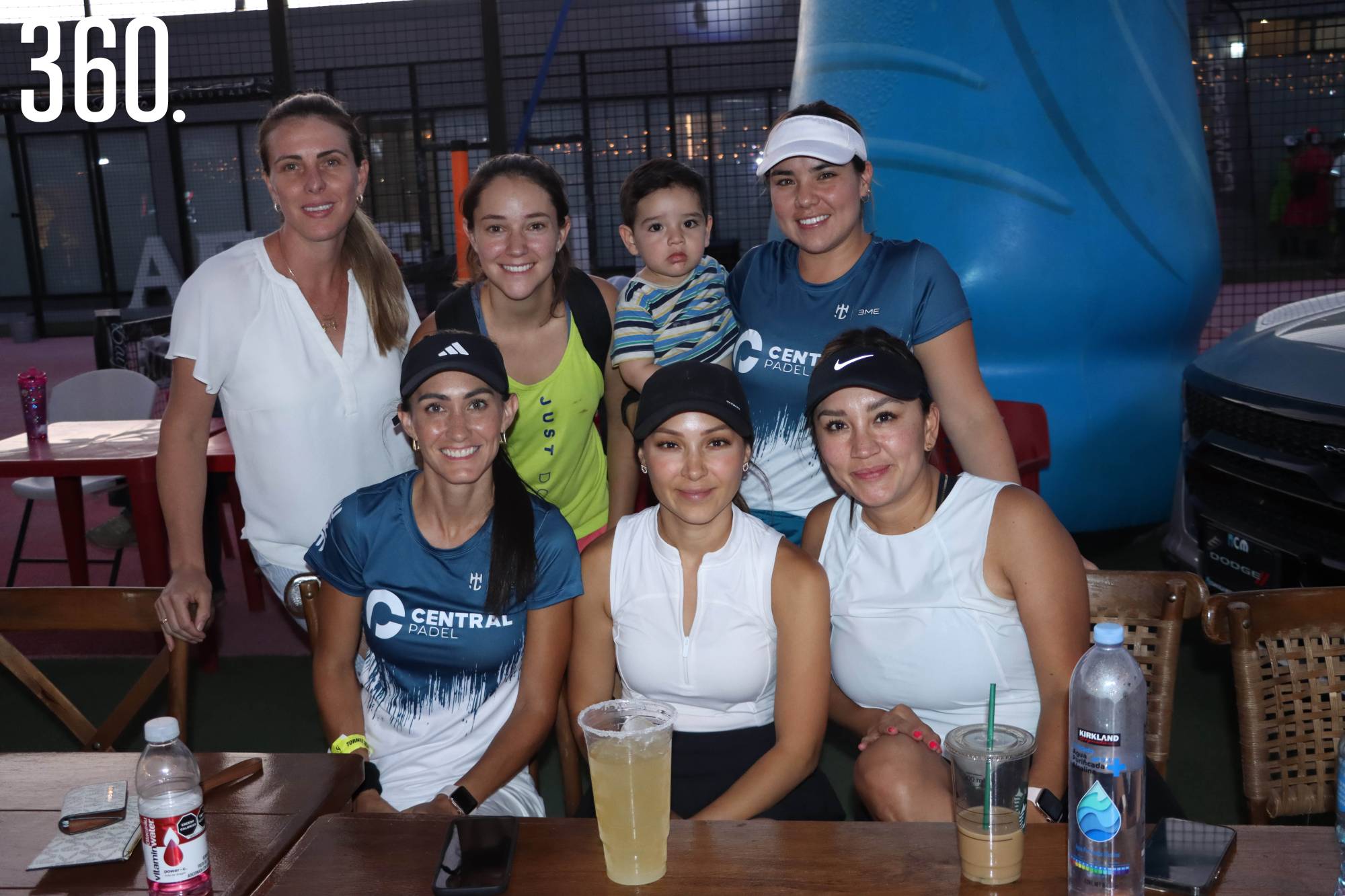 $!Rosy Oliveira, Lorena Fraustro, Jaqui Rodríguez, Benjamin Martínez, Viri Garza, Dinorah Tellez y Zaira Aguirre.