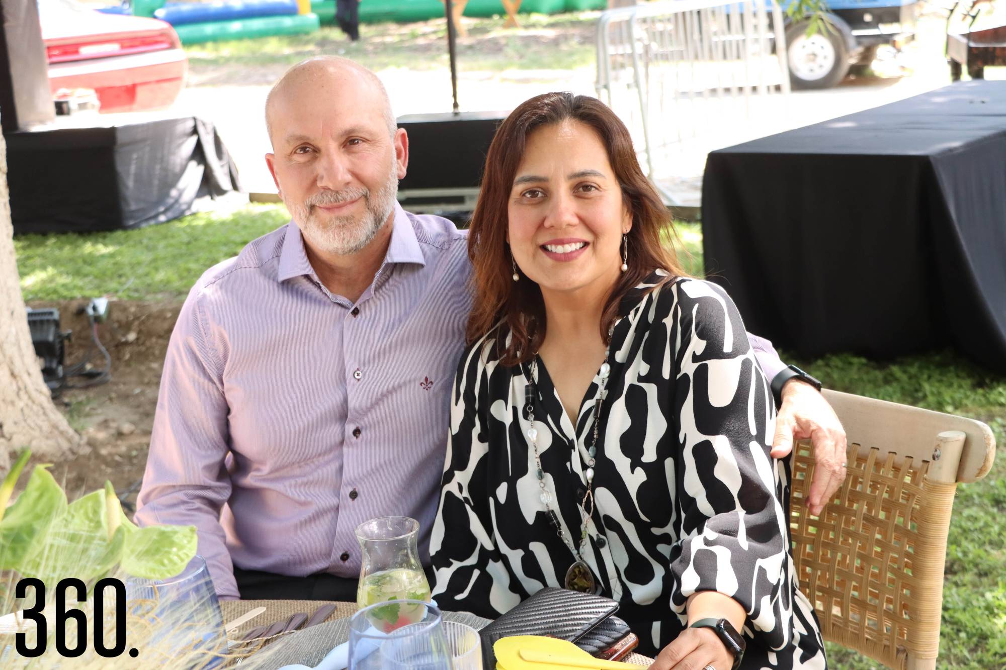 $!José Riojas y Laura de Riojas.