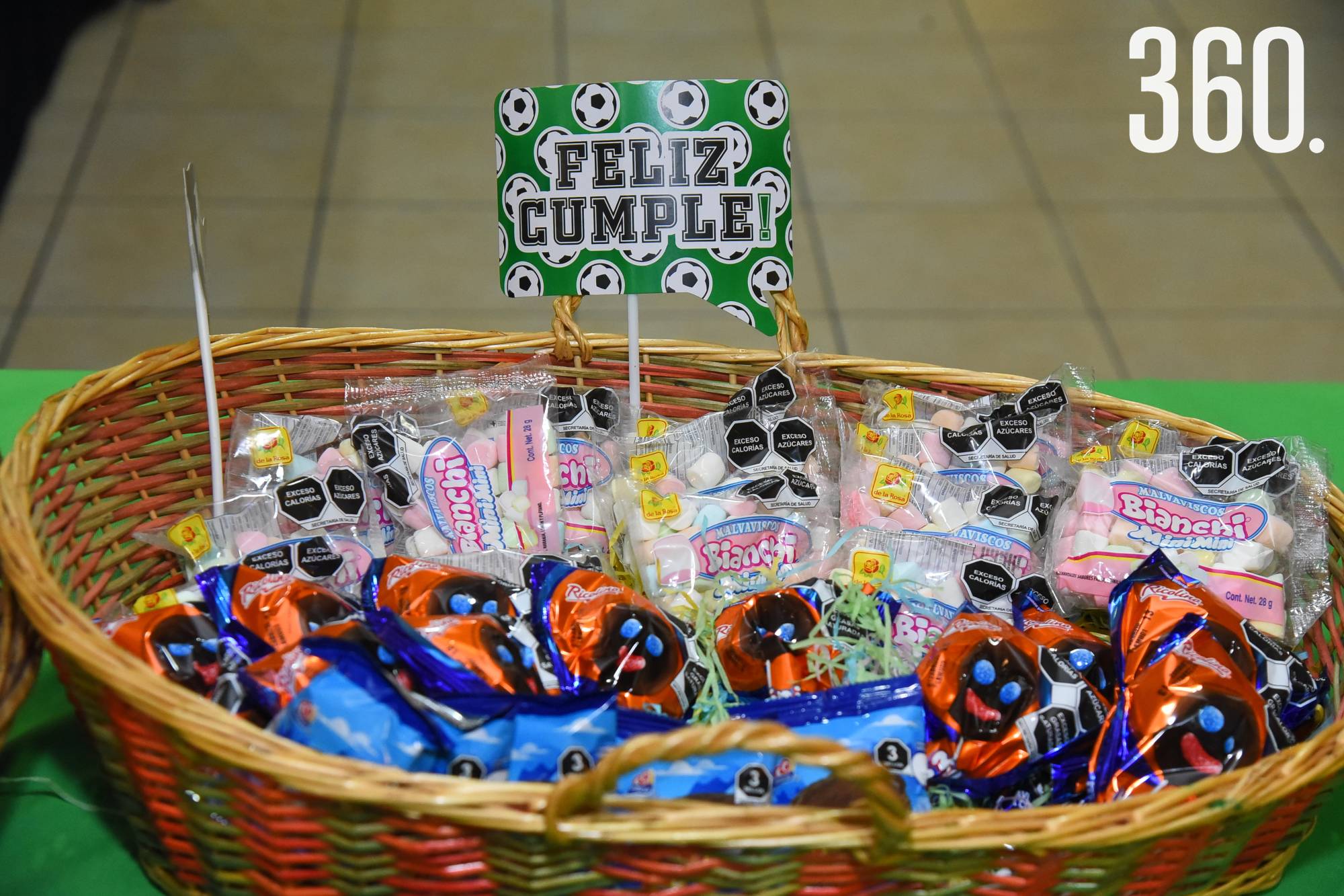 $!Dulces que se entregaron a los invitados.