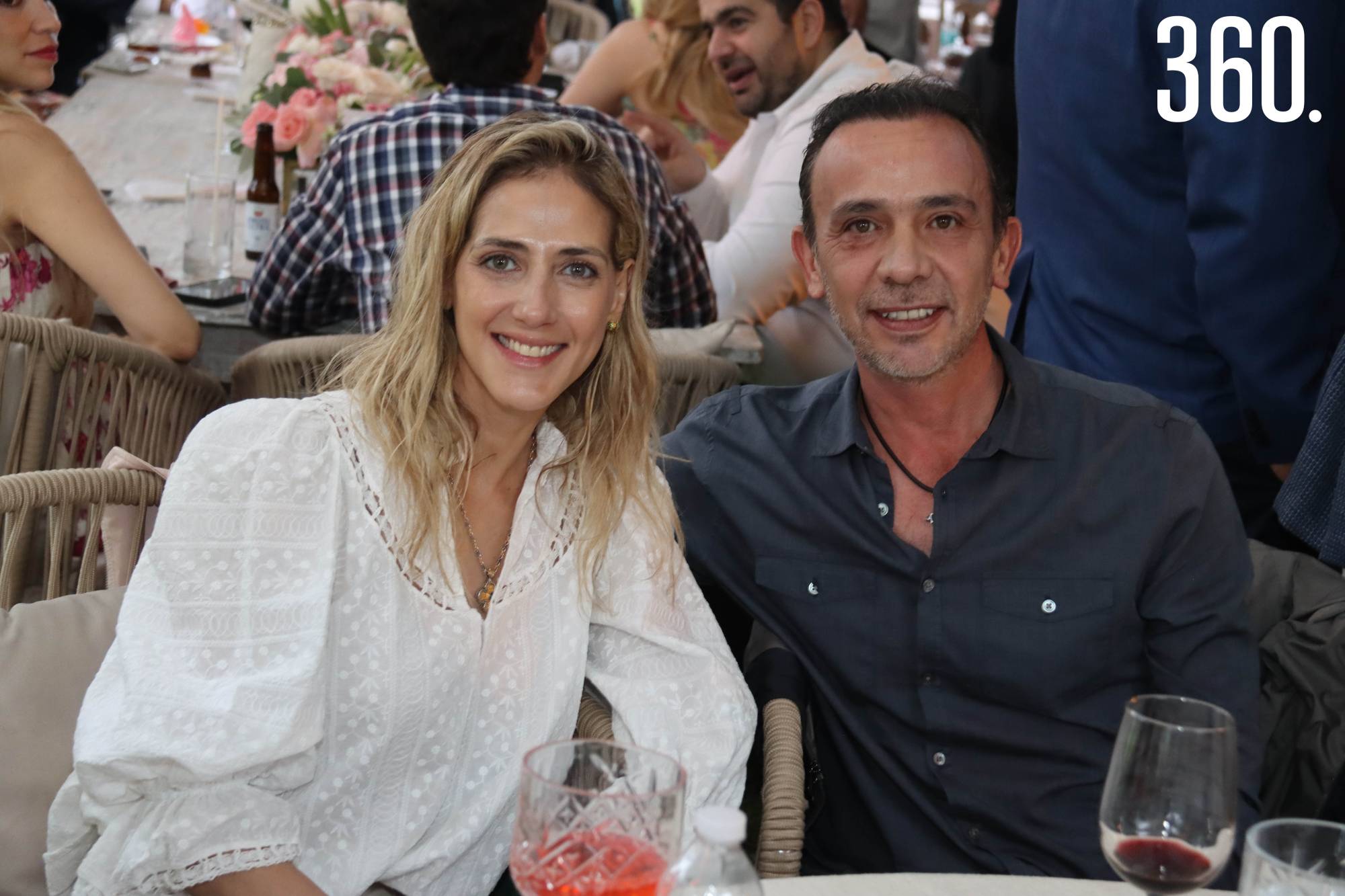 $!Stefanny Stamos y Roberto Cabello.