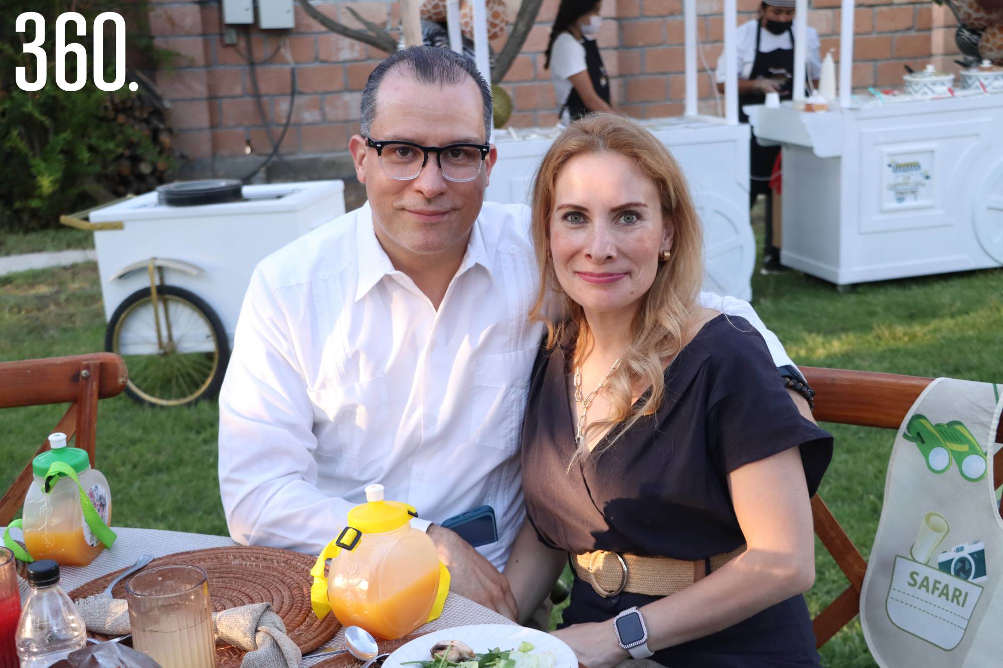 $!Pedro Espino y Perla Almaguer.