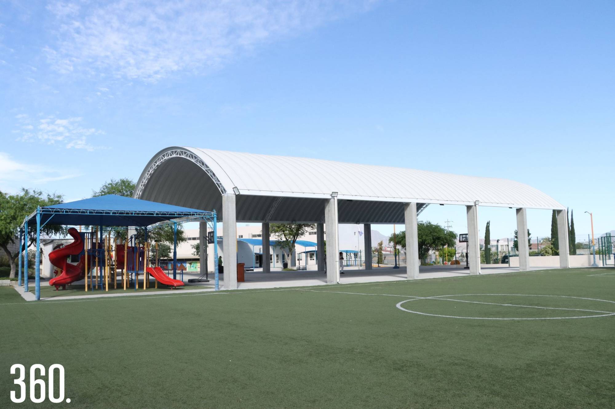 $!COLEGIO LOS PINOS INAUGURA TECHUMBRE