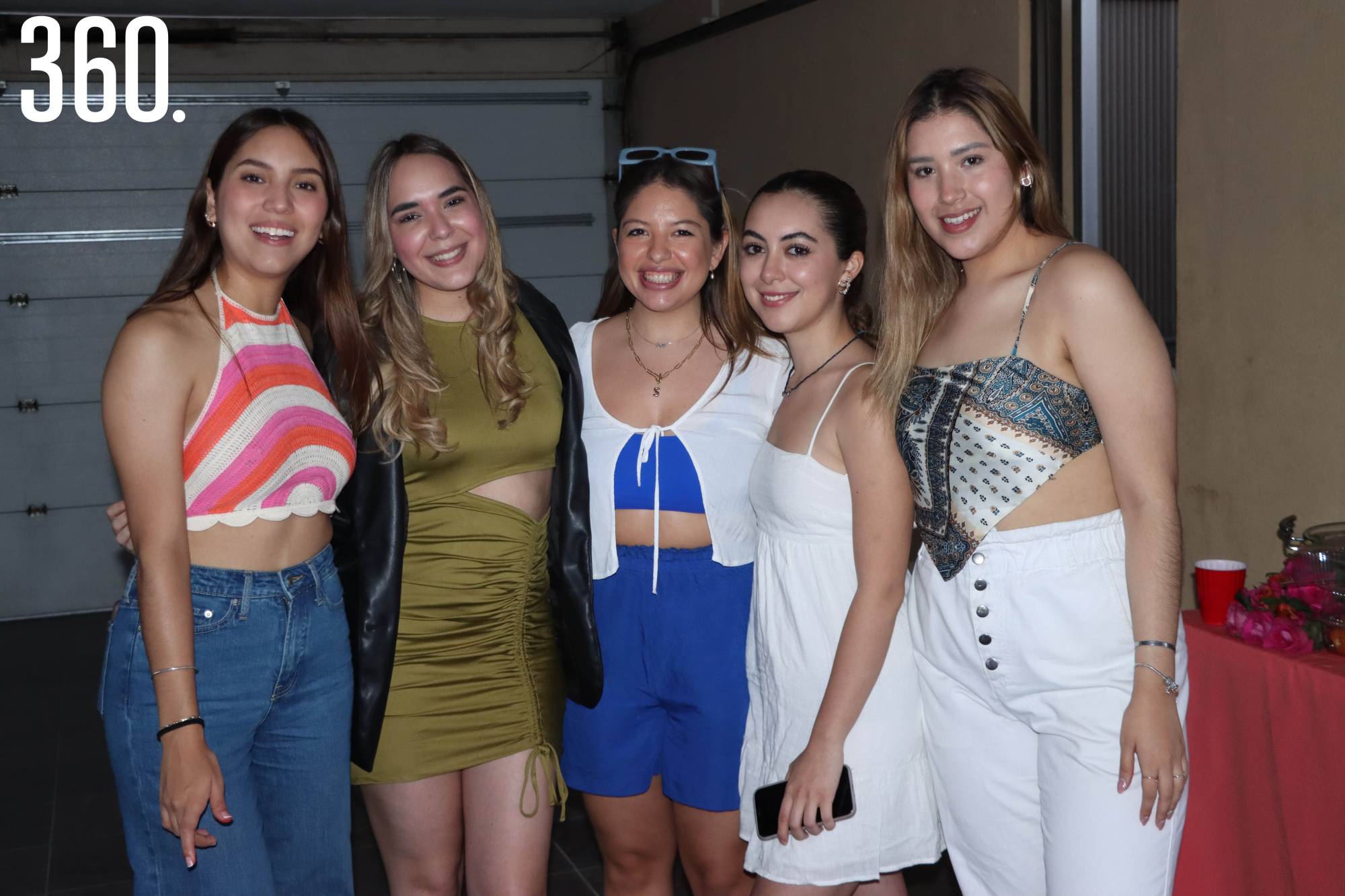 $!Alexia Domínguez, Diana González, Sofía Cabello, Grace Chío y Dani Barrera.