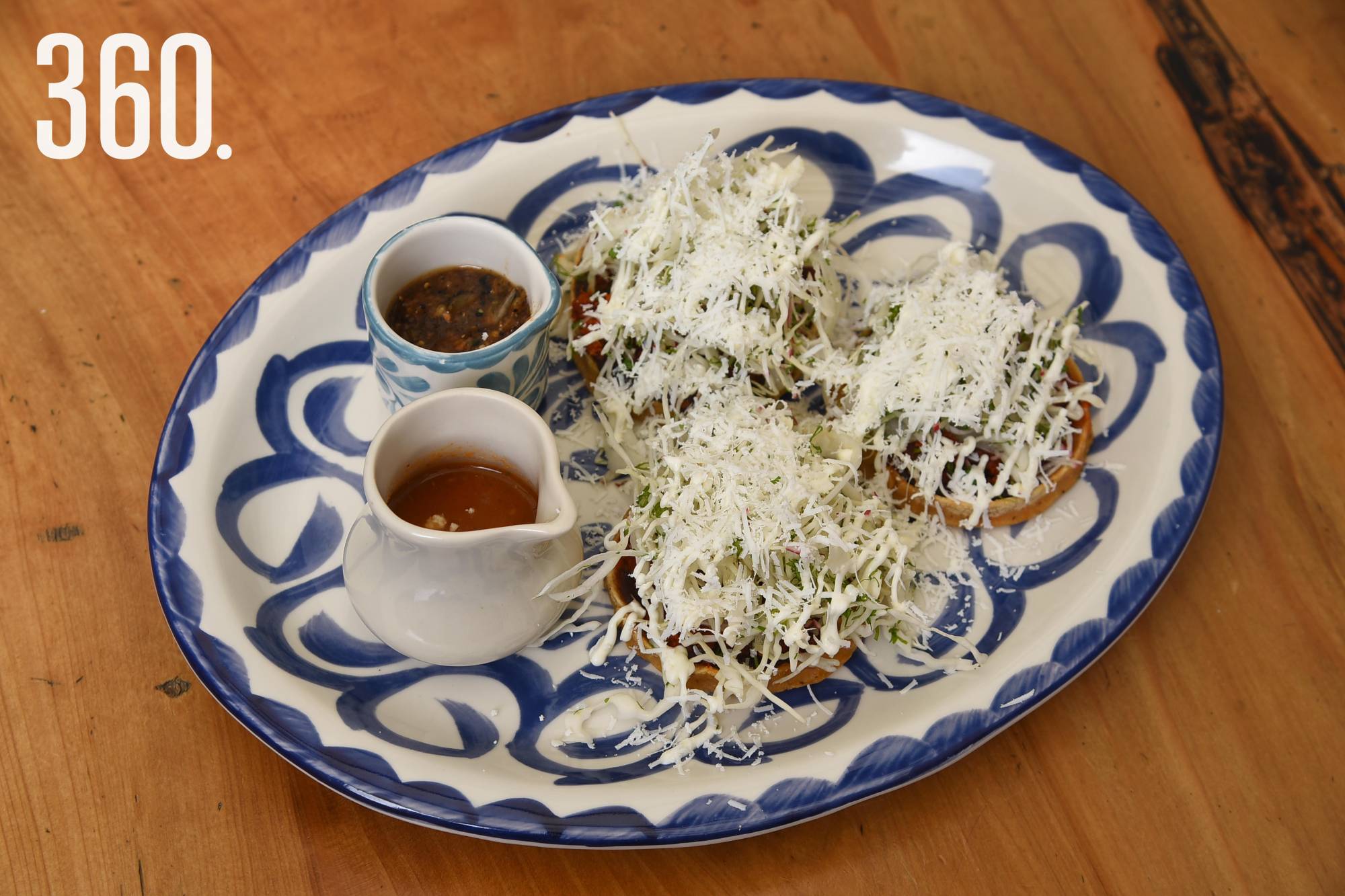 $!Sopes de chicharrón prensado.