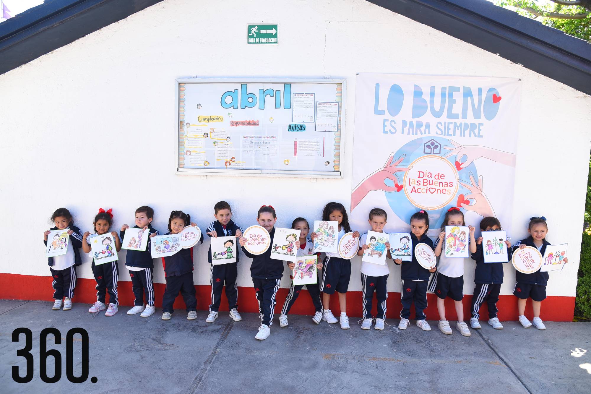 $!Alumnos de preescolar del Instituto Vivir plasmaron las buenas acciones que realizaron durante sus vacaciones.