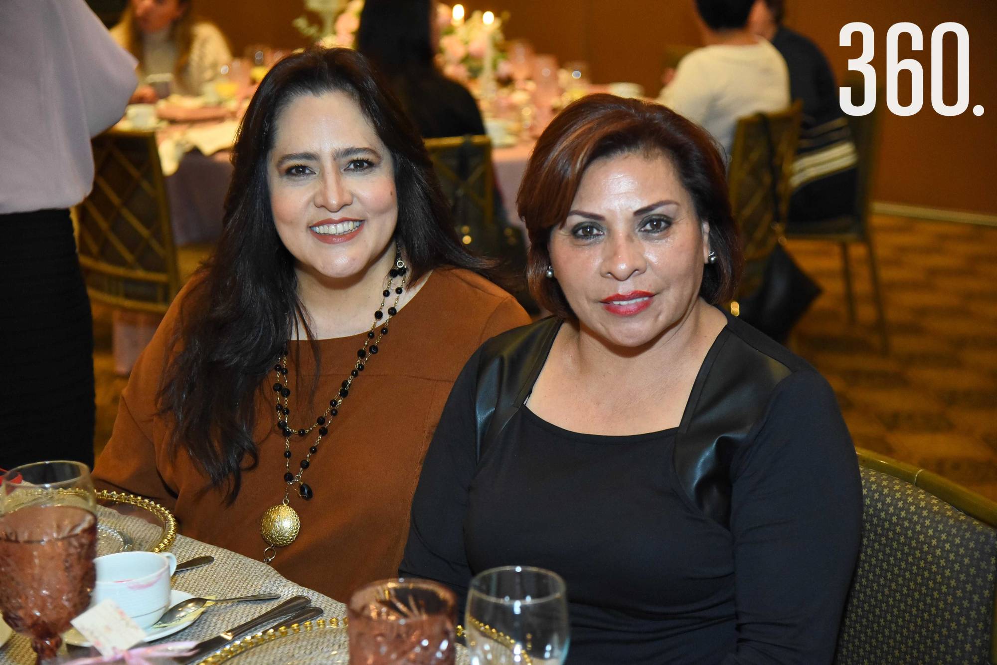 $!Marcela López y Gloria de la Cruz.