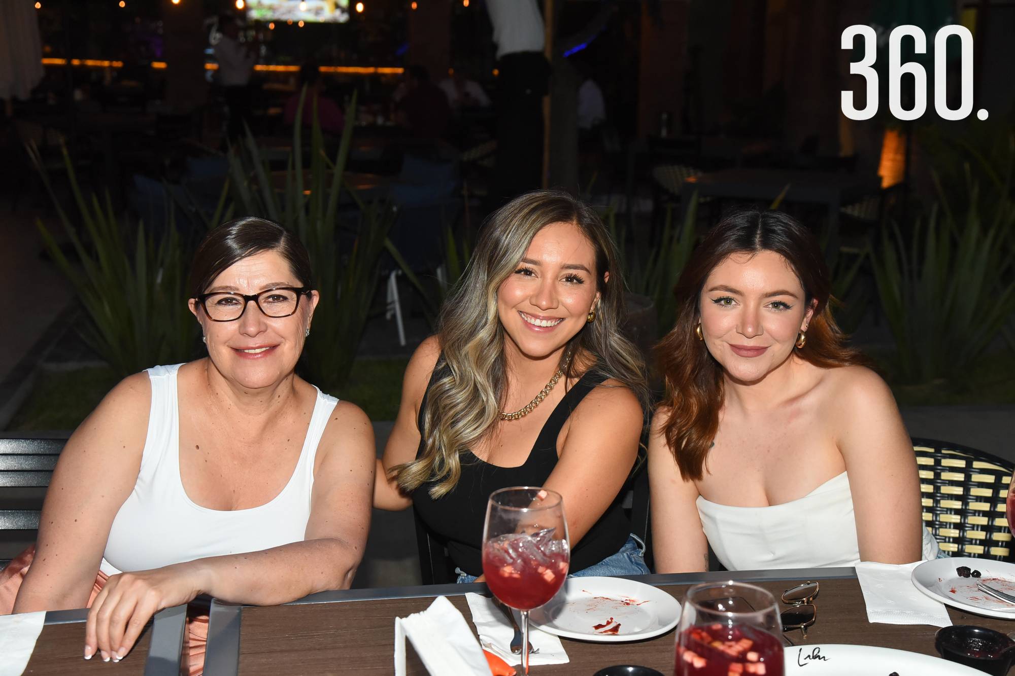 $!Elda Saldívar, Gaby García y Mariana García.