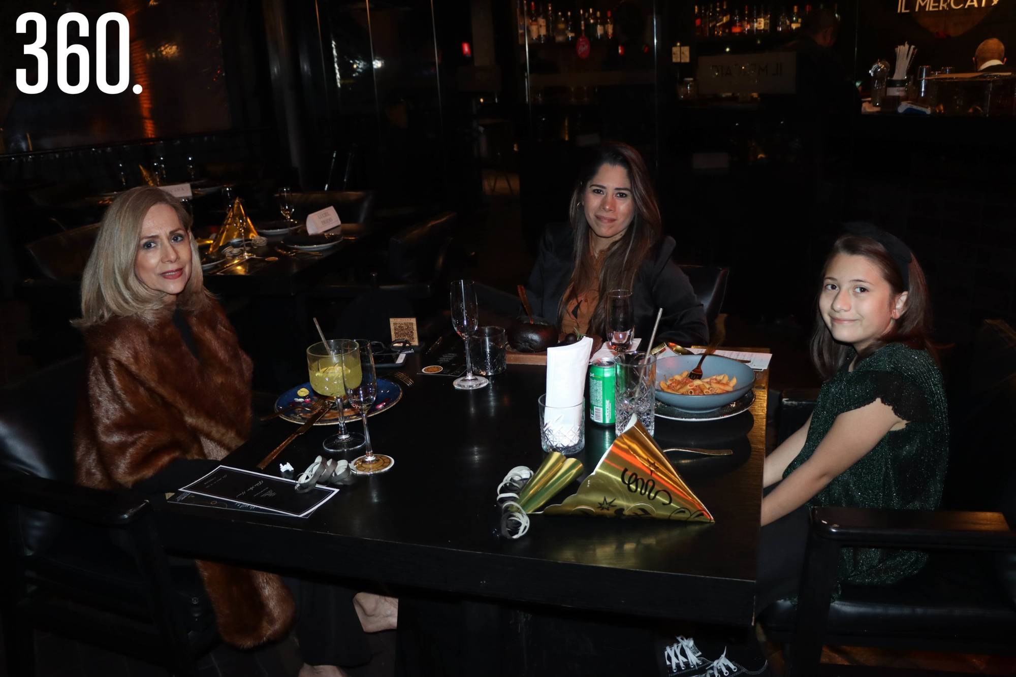$!Laura Sánchez, Carolina Acosta e Isabella Acosta.