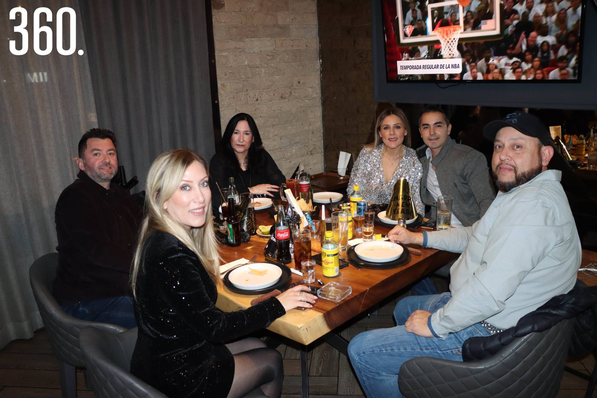 $!Vero Garza, César Castro, Miriam Castro, Lina Garza, Lacho Cárdenas y Juan de Dios Garza.