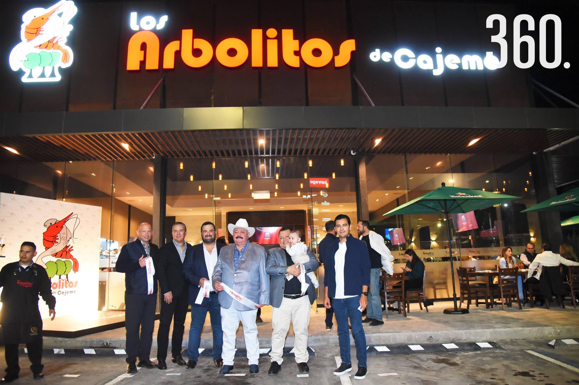 $!Ernesto Villarreal, Eduardo y Hugo Lozano, Diego Cota Cota, Diego y Juan Diego Cota, y Eder López.
