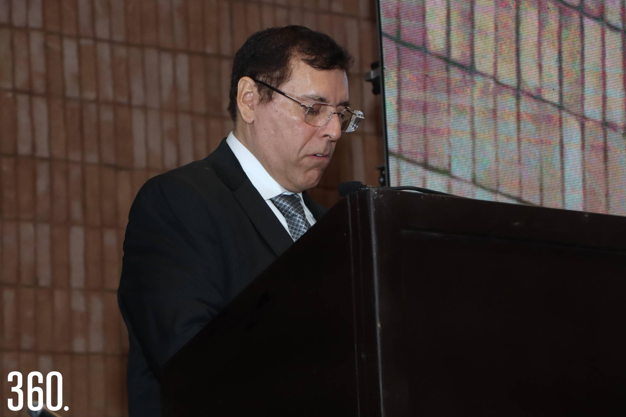 $!Jorge Ayax Cabello Hernández agradeció a la Canaco.
