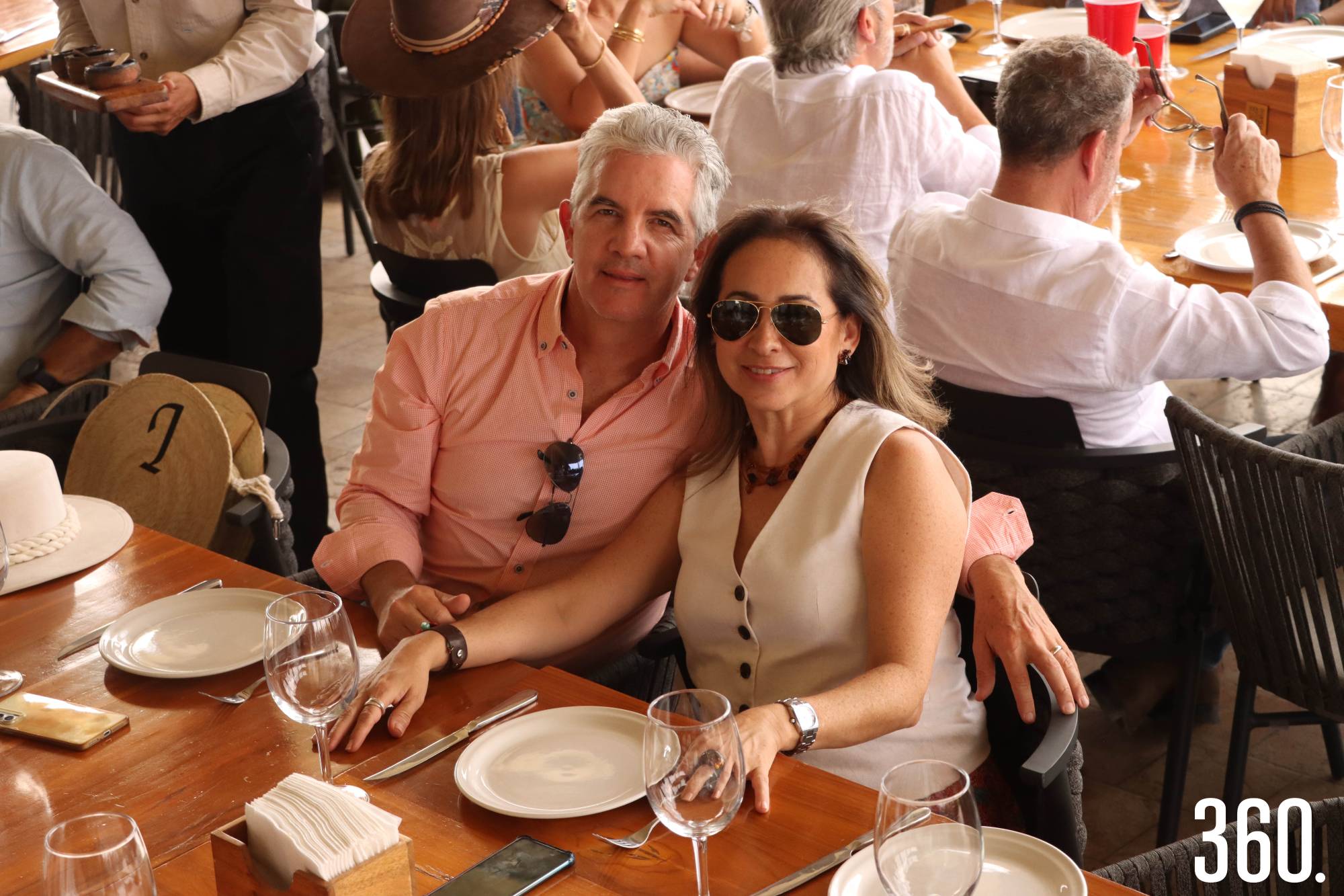 $!FESTEJAN A LIZZY EN LOS VIÑEDOS