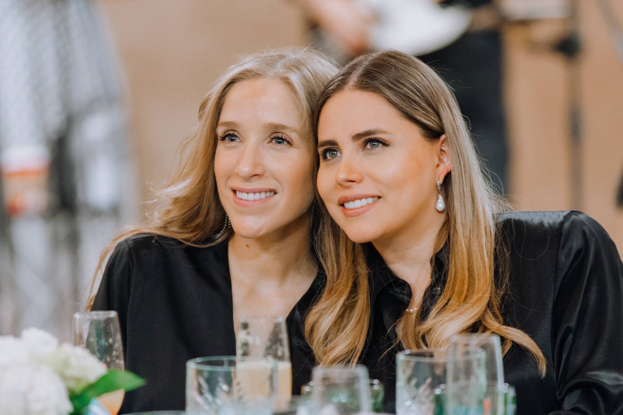 $!Estefanía Espino Barros y Daniela Prado.