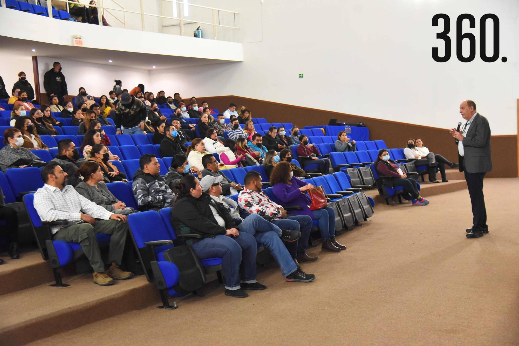 $!IMPARTEN CONFERENCIA SOBRE CRIANZA EN EL COLEGIO SAN JOSÉ