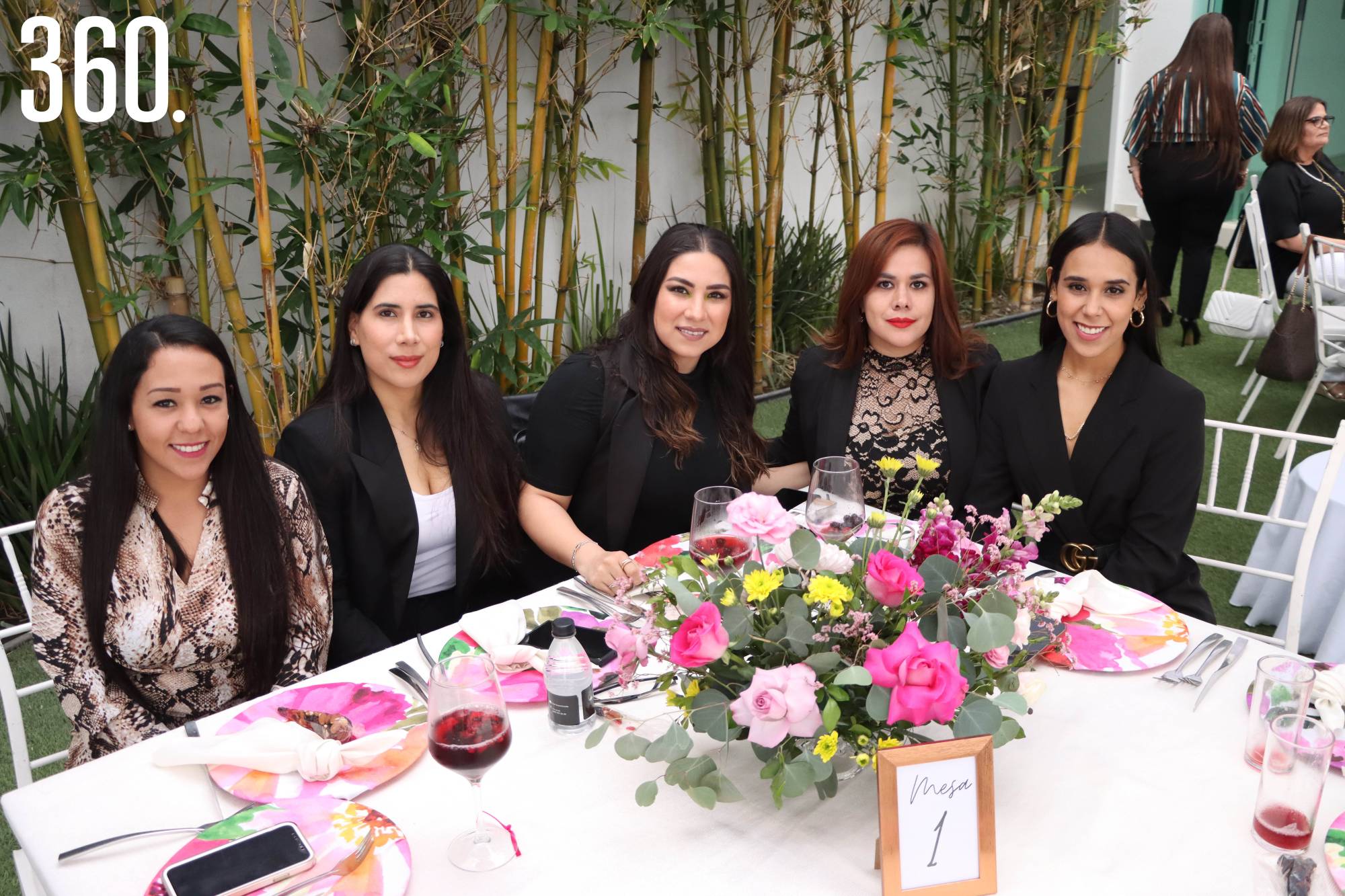 $!Judith Aguilar, Karla Aguirre, Edna Aguirre, Lili García y Andrea Gutiérrez.