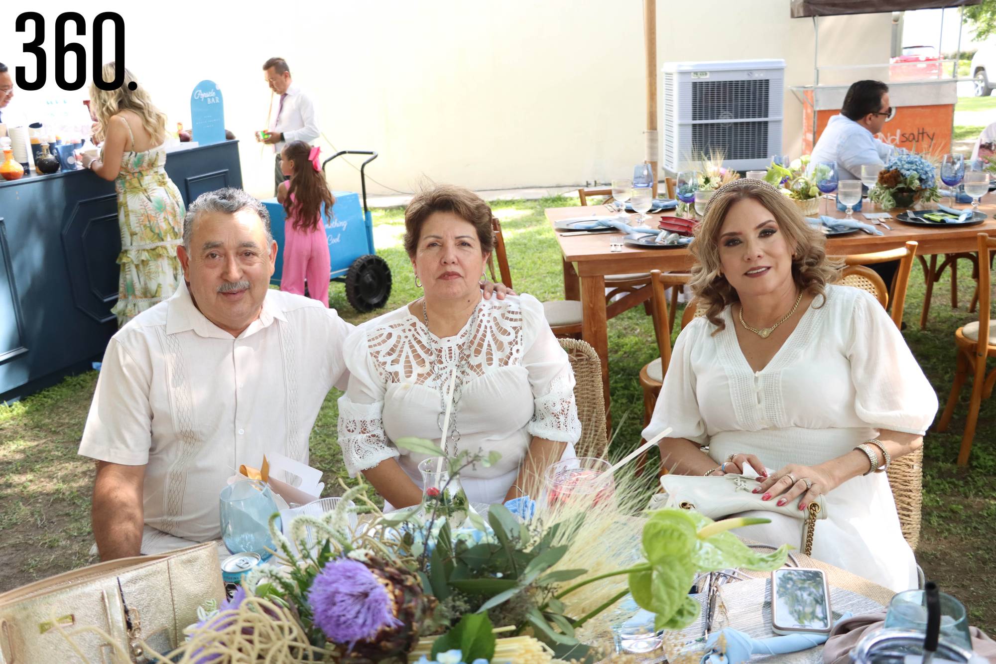 $!Jorge Contreras, Lidia y Tere Almaguer.