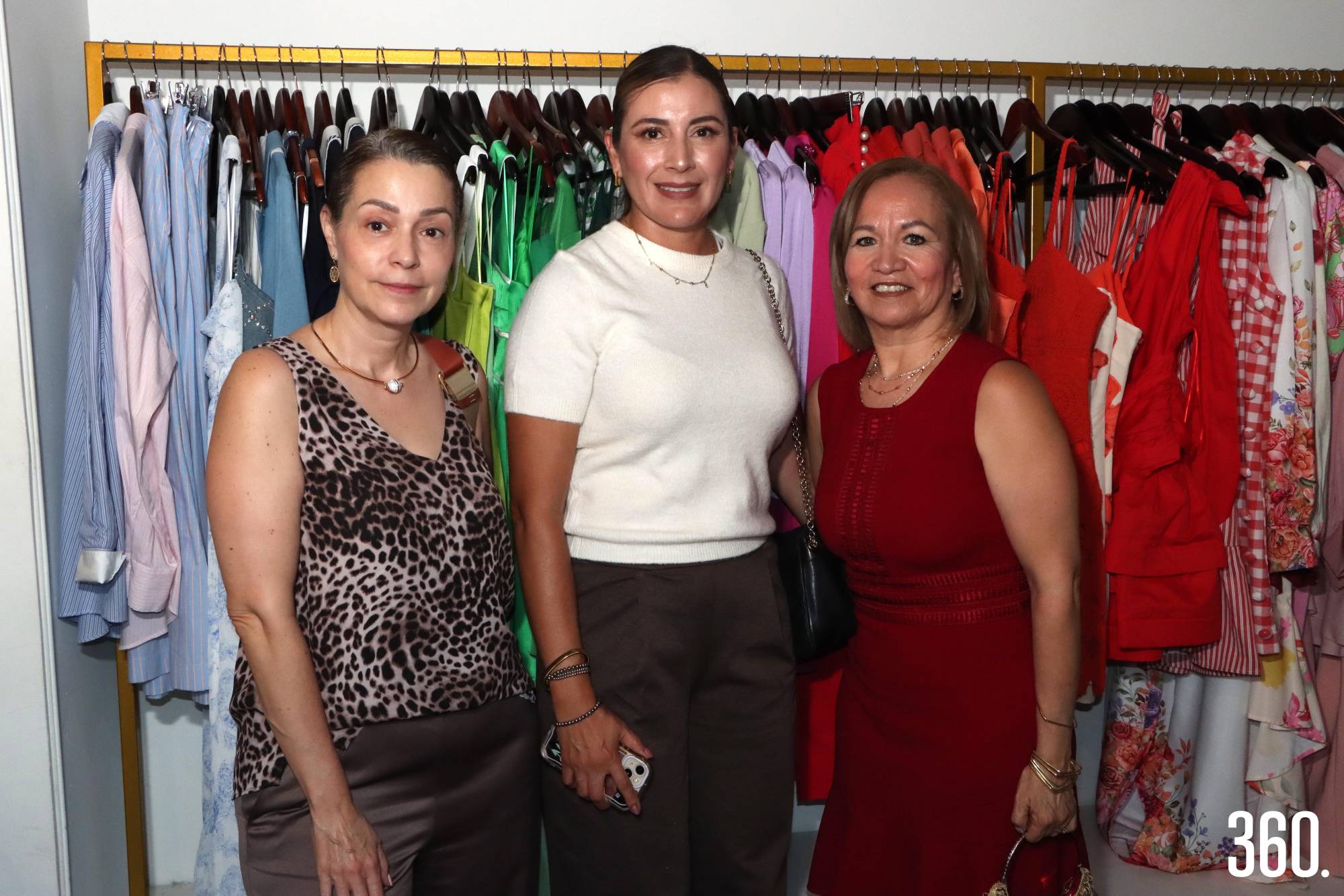 $!Celia de Muñoz, Laura de Palomo y Lulú Uribe.