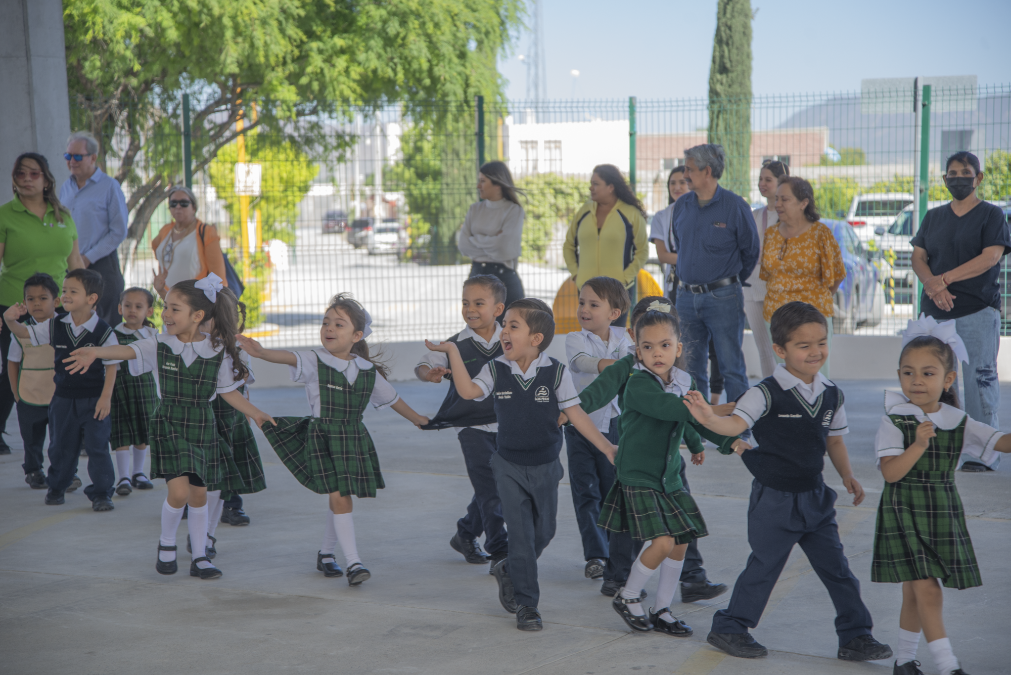 $!COLEGIO LOS PINOS INAUGURA TECHUMBRE