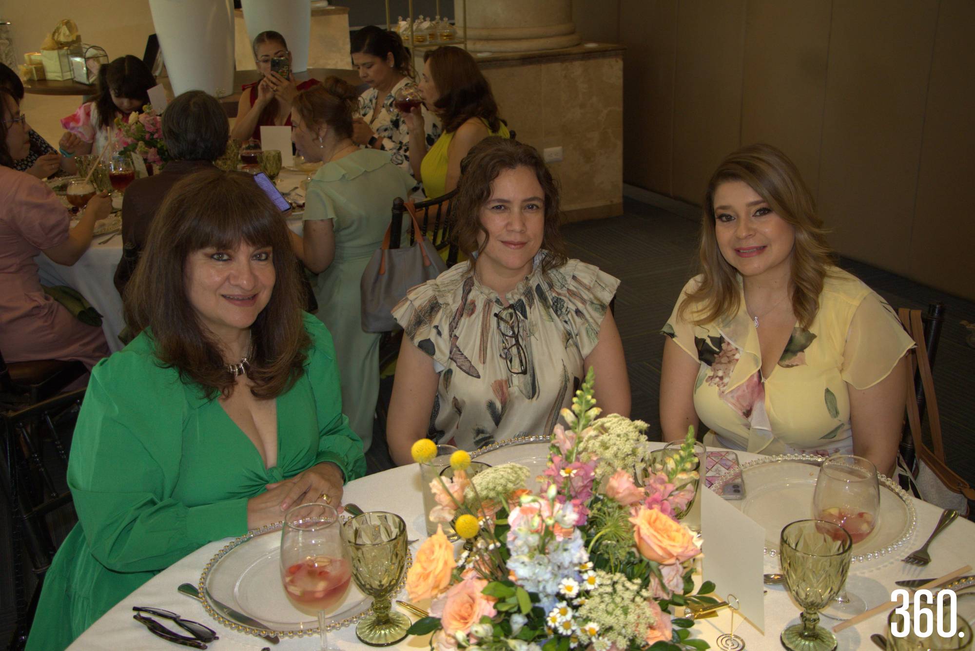 $!Maggie Barragán, Rocío Bara de Cortés y Denis Duarte.