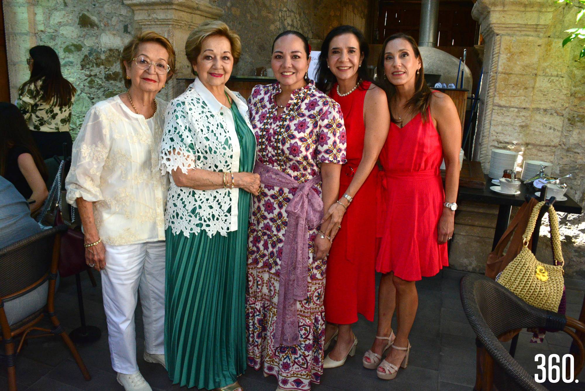 $!Gloria Plascencia, Abigail Plascencia de Larios, Jessica Larios, Gabriela Ancira y Martha García.