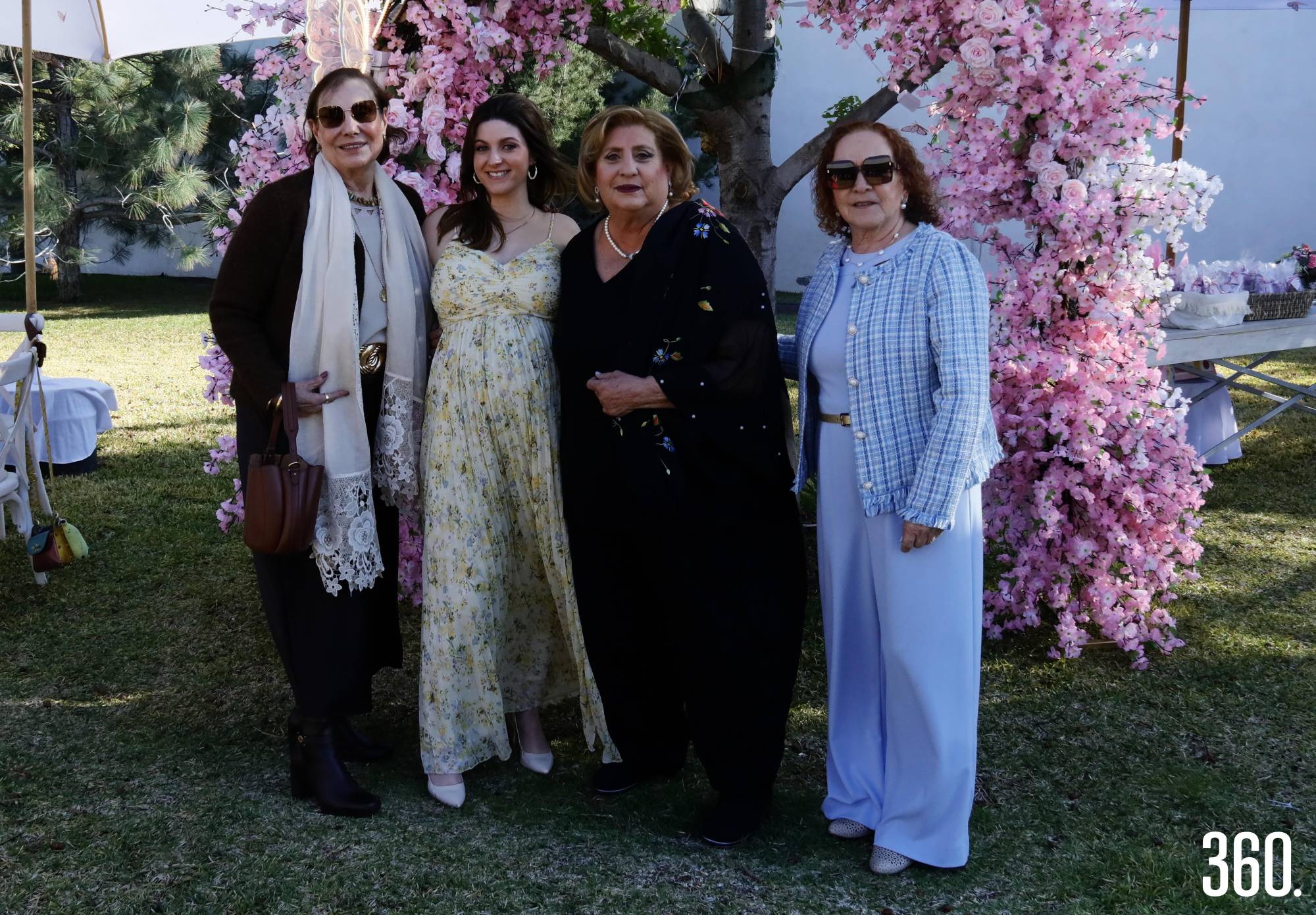 $!Irela Martínez y Martínez, Isabella Cárdenas, Nena Masso y Tere Aguirre.