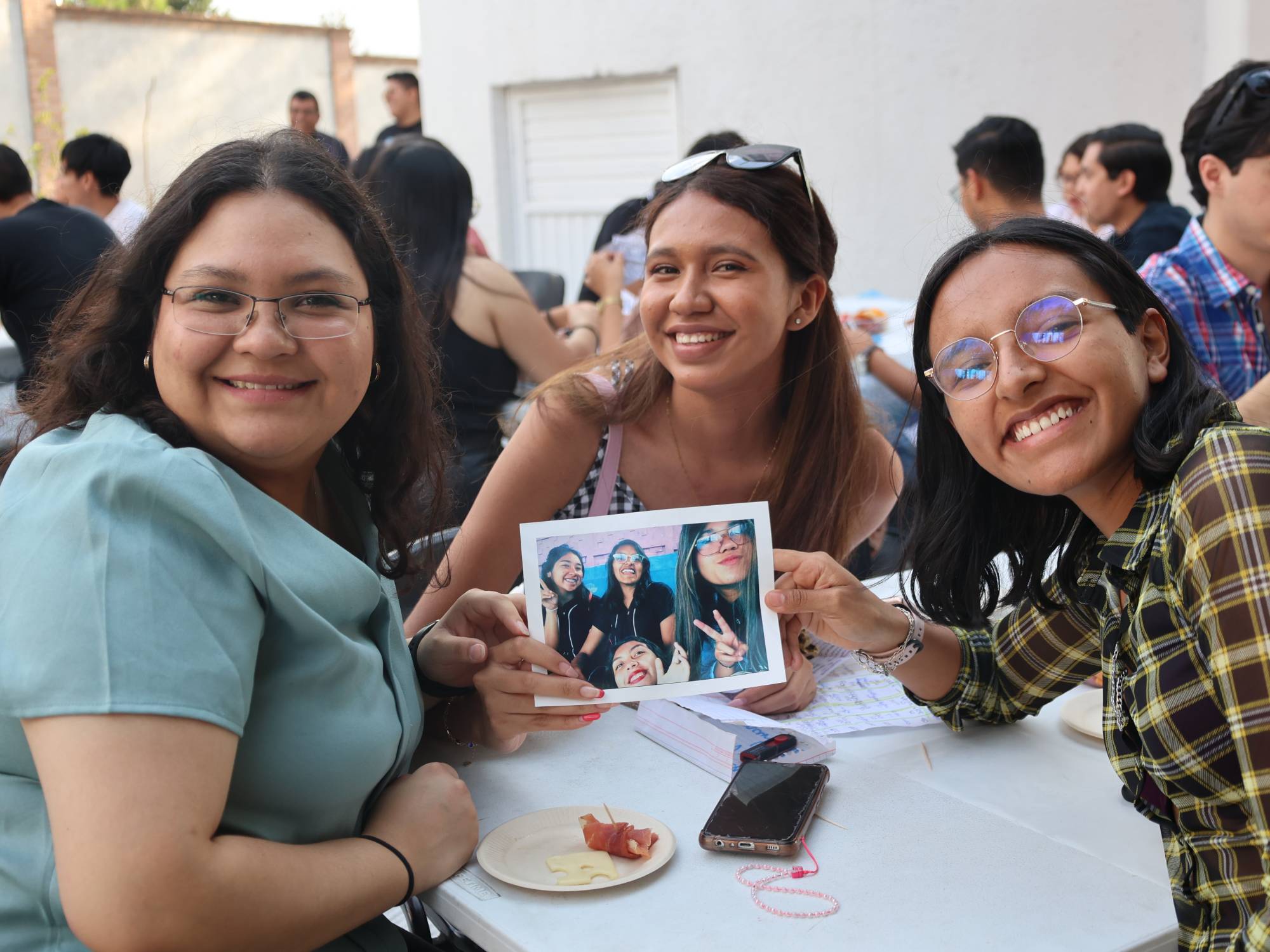 $!Thelma Méndez, Liz Oyervides y Mariana Martínez.