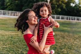 LA MATERNIDAD NO VIENE CON MANUAL