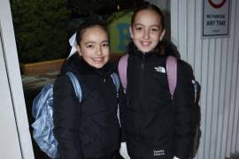 Victoria y Elena Valdez.