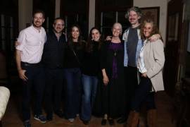 Esteban y Emanuel Garza Fishburn, Ana Celia Aguirre, Ángela Garza, Rita Fishburn, Salvador y Rita Elena Garza Fishburn.