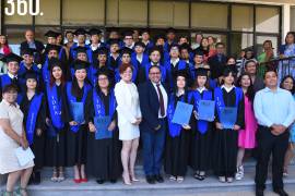 GRADUACIÓN DE LOS ALUMNOS DE IDEA