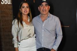 CELEBRARON PRIMER ANIVERSARIO DE PROPER PUB &amp; PARLOR