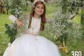 PRIMERA COMUNIÓN DE LILIA MARÍA MARTÍNEZ