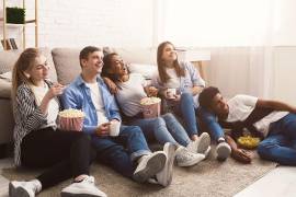 El cine y el vino brindan juntos: de clásicos de Hollywood a documentales y miniseries, cada historia celebra la pasión y el arte de la vid.