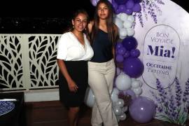 Bárbara De León Perales organizó la despedida de su hija Mia Khelifa De León.