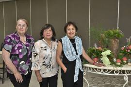 Anfitrionas: Silvia Morales de Yáñez, Elsa María Meneses de Rangel y Eva Romero de Chapa.