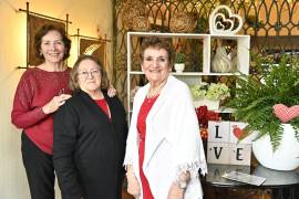 Anfitrionas, Marusanta Peña, Lupita Cabello y Claudia Falcón.