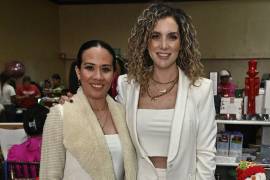 Gris Hinojosa y Diana Ayala.