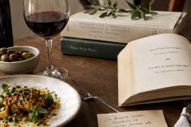 Los refranes y modismos culinarios muestran la estrecha relación entre la comida, el vino, el placer y la vida cotidiana.