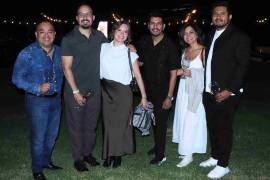 Pedro Cadena, Guillermo Sánchez, Nora Rodríguez, Enrique Sepúlveda, Marcela Villarreal y Héctor Frairé.