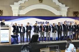 Carlos Orta rindió protesta como presidente del Club Rotario Saltillo de Valle Arizpe acompañado por autoridades y socios.